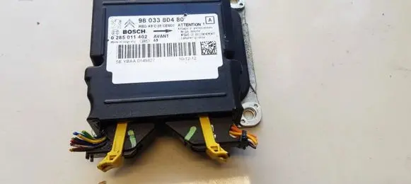 Peugeot 208 Airbag control unit/module 9803380480 0285011402