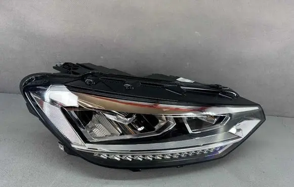 Volkswagen Touran III Headlight/headlamp 103419012585