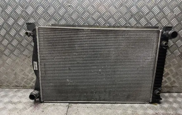 Audi A6 S6 C6 4F Coolant radiator 4F0121251P