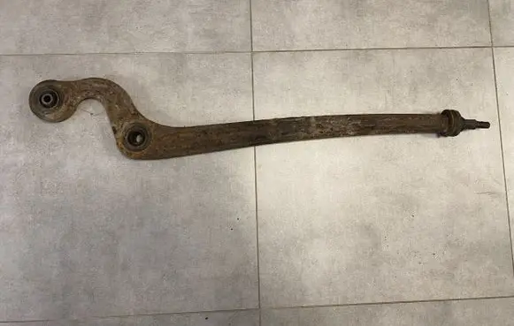 Mercedes-Benz G W461 W463 1st Gen Front lower control arm/wishbone A4603330105