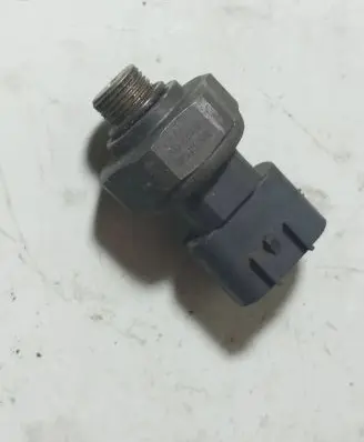 Toyota Corolla Verso AR10 Air conditioning (A/C) pressure sensor 4990007141