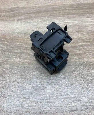Volvo XC70 Ignition lock AH4N15607AE 28227917