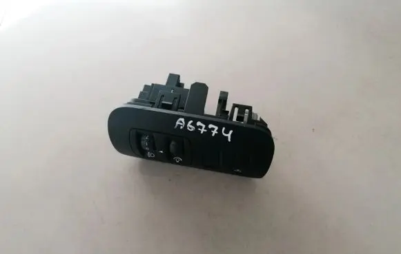 Renault Megane II Headlight level height control switch 8200079020
