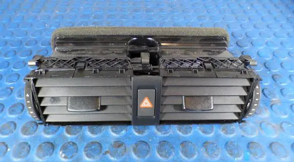 Volkswagen Jetta VI Dash center air vent grill CART5C6819728 5C6819728 3MPX0245