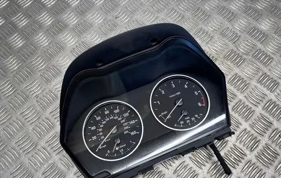 BMW 2 F45 Speedometer (instrument cluster) 9295445 081215