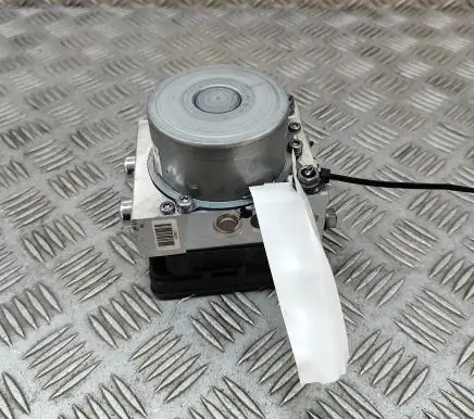 Skoda Enyaq iV ABS Pump 1EA614517AR 1EA614517