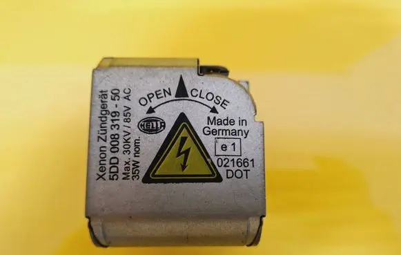 Audi A8 S8 D3 4E Headlight ballast module Xenon 5DD008319-50