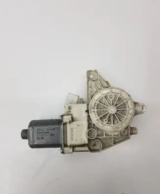 Mercedes-Benz V Class W447 Front door window regulator motor A4479063500 C13834100