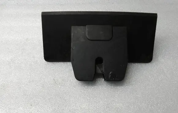 Volvo V60 Tailgate/trunk/boot lock/catch/latch 31335045 15070