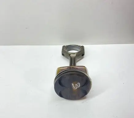 BMW X3 F25 Piston with connecting rod