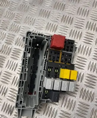 Opel Meriva A Fuse box set 93363140