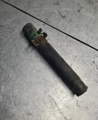Volkswagen Transporter - Caravelle T4 Engine coolant pipe/hose 044121073N