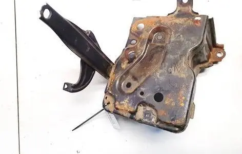Toyota Yaris Battery box tray 