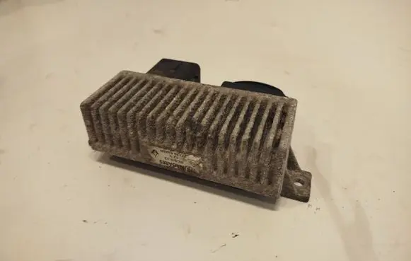 Renault Kangoo II Glow plug pre-heat relay 271206395R RCS812
