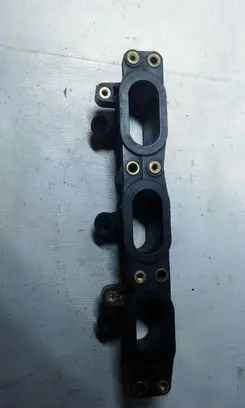 Ford Maverick Other cylinder head part YF1E9K461BG