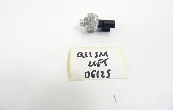 Nissan Qashqai Air conditioning (A/C) pressure sensor 92CP8-11
