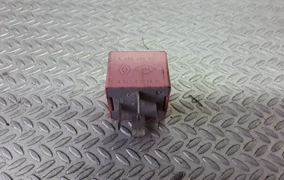 Renault Clio II Other relay 20240041 8200308271