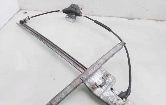 Volkswagen Transporter - Caravelle T4 Front door manual window regulator 701837502