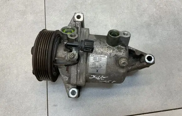 Nissan Juke I F15 Air conditioning (A/C) compressor (pump) 926001KC1B