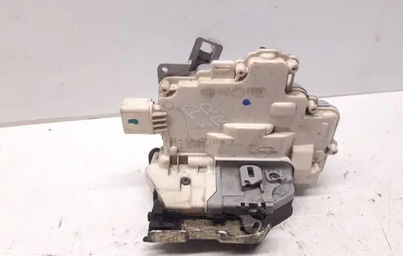 Audi A4 S4 B8 8K Front door lock 8J2837015A