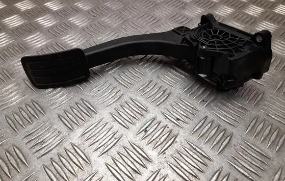 Opel Grandland X Accelerator throttle pedal 9836042080