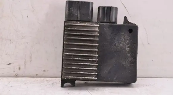Lexus RX 450H Coolant fan relay 8925726020
