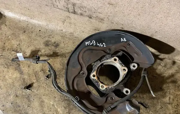 Audi A8 S8 D4 4H Rear wheel hub 4H0615612