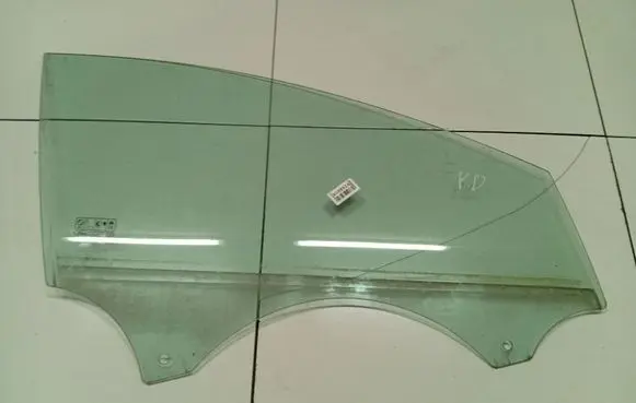 Ford Mondeo MK IV Front door window glass four-door As2