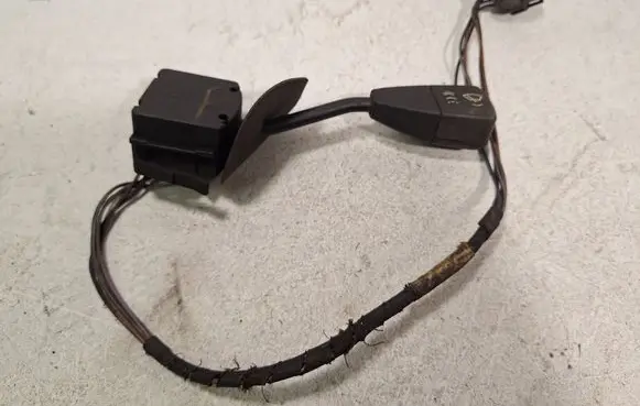 BMW 5 E34 Wiper control stalk 18287361 1378118