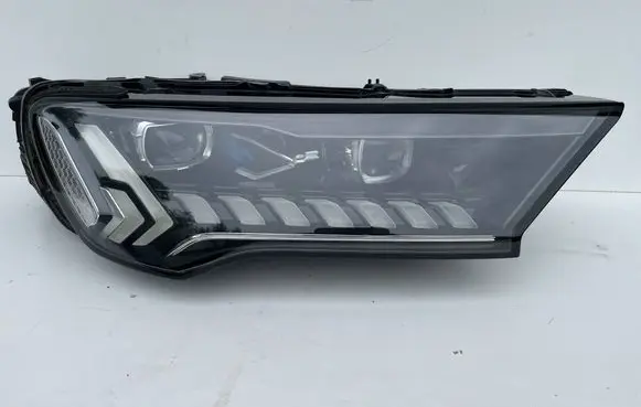 Audi Q7 4M Headlight/headlamp 4M0941086C