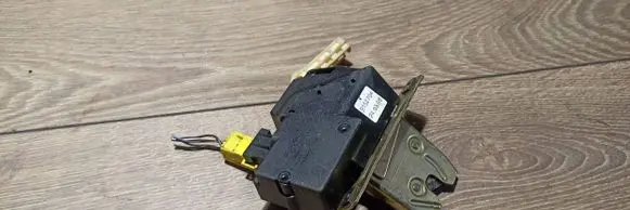 Volvo S80 Tailgate/trunk/boot lock/catch/latch 9152704