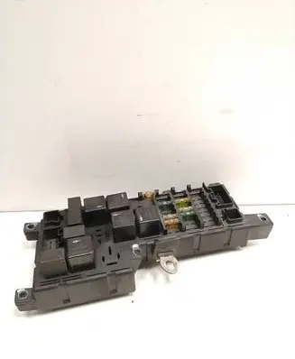 Volvo V70 Fuse module 518828009 030827065626
