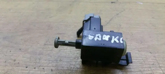 Clutch pedal sensor