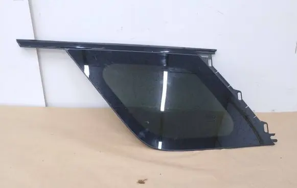 Land Rover Discovery Sport Side middle window/glass E443R000073 43R000073