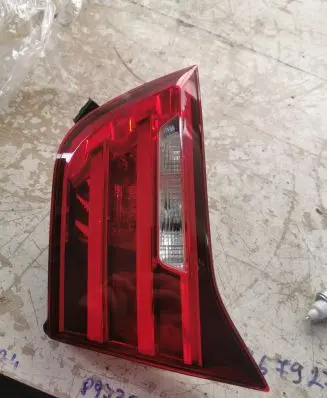 BMW 4 F32 F33 Tailgate rear/tail lights 7296102