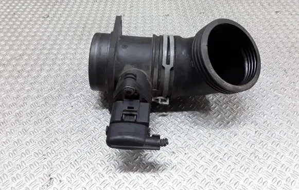 Volkswagen Touran I Mass air flow meter 0281002531 038906461B
