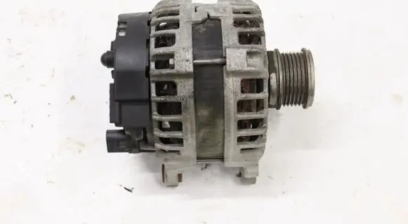Volkswagen Tiguan Allspace Generator/alternator 04L903021J