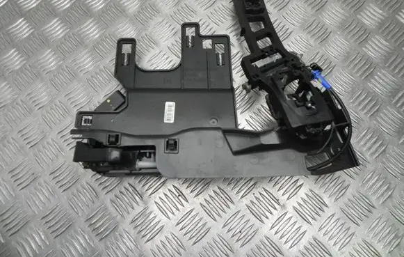 Ford Fiesta Loading door lock 8A6AA21813DG T5391