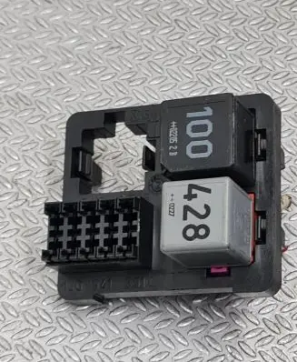 Volkswagen Golf IV Fuse module 1J0941391C