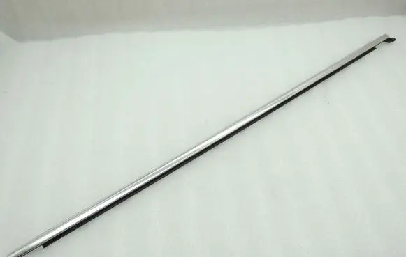 Volvo XC90 Rear door glass trim molding 32237183