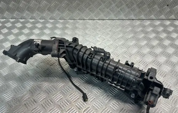 BMW X1 E84 Intake manifold 7807991 8506406 8514771