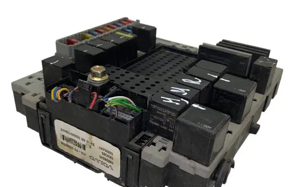 Volvo S80 Fuse box set 08696040 08696098 03W385