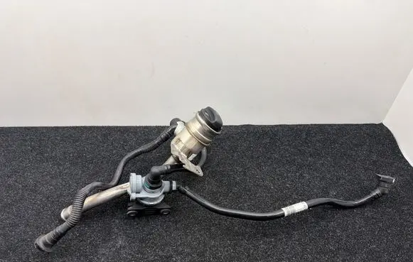 BMW 5 G30 G31 G38 Fuel tank filler neck pipe 7383194 7380892 7414025