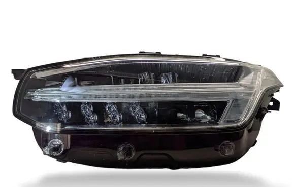 Volvo XC90 Headlight/headlamp 32228296