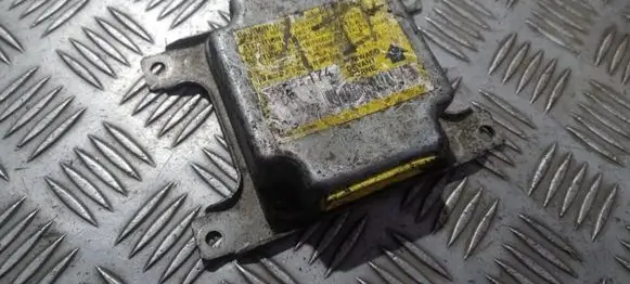 Mitsubishi Colt Airbag control unit/module mb953174