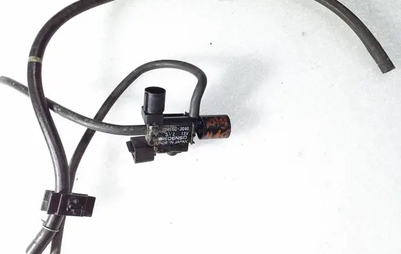 Honda Legend Vacuum valve 1846003040 184600-3040 SV2