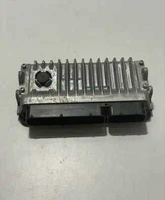 Toyota Yaris Engine control unit/module 896610U710 MB2762007301