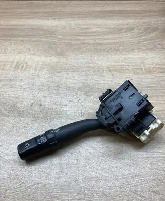 Toyota Avensis T250 Indicator stalk 8414005100 173650B