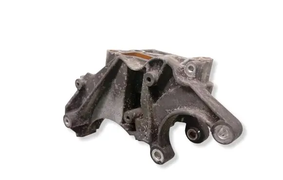 Power steering pump mounting bracket