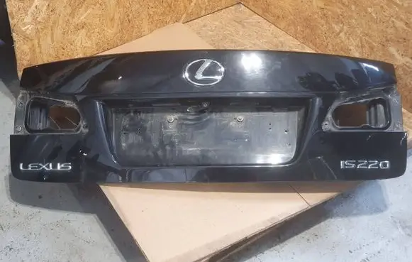 Lexus IS 220D-250-350 Tailgate/trunk/boot lid